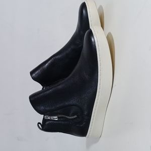 Sofft Aqua black leather double zip high top sneaker booties sz 7